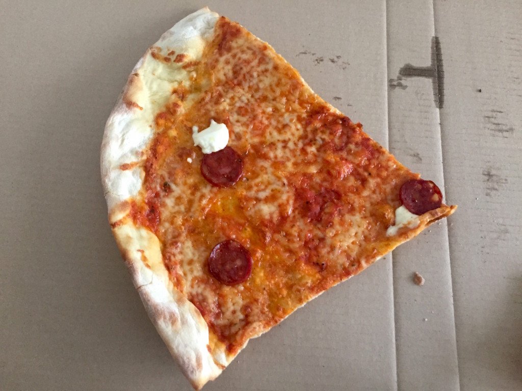 mannys pepperoni slice