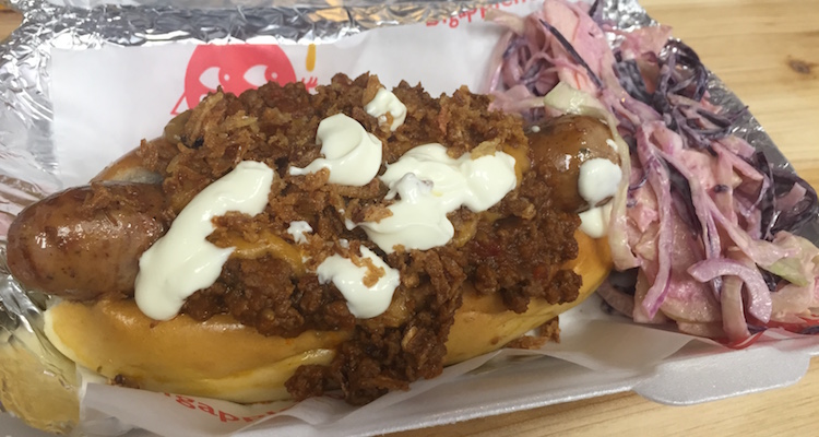 Big Apple Hot Dogs, Heaton