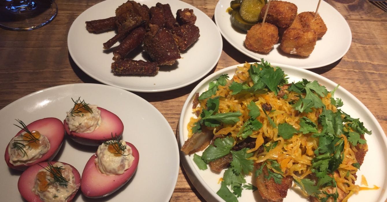 Träkol, Newcastle Review