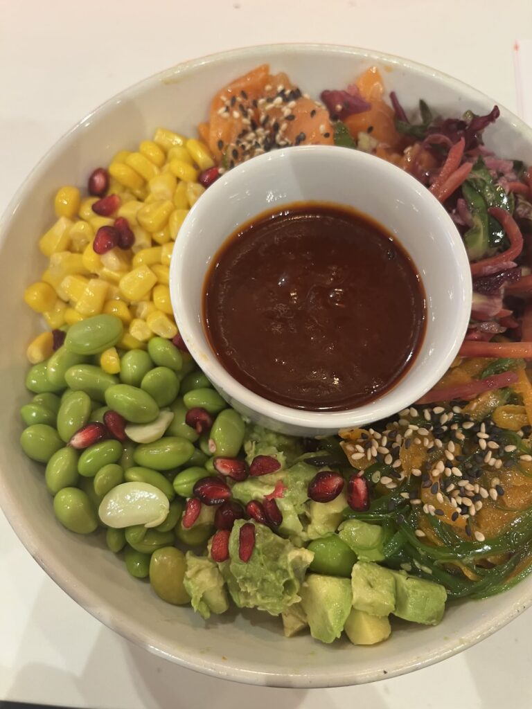yo sushi poke bowl